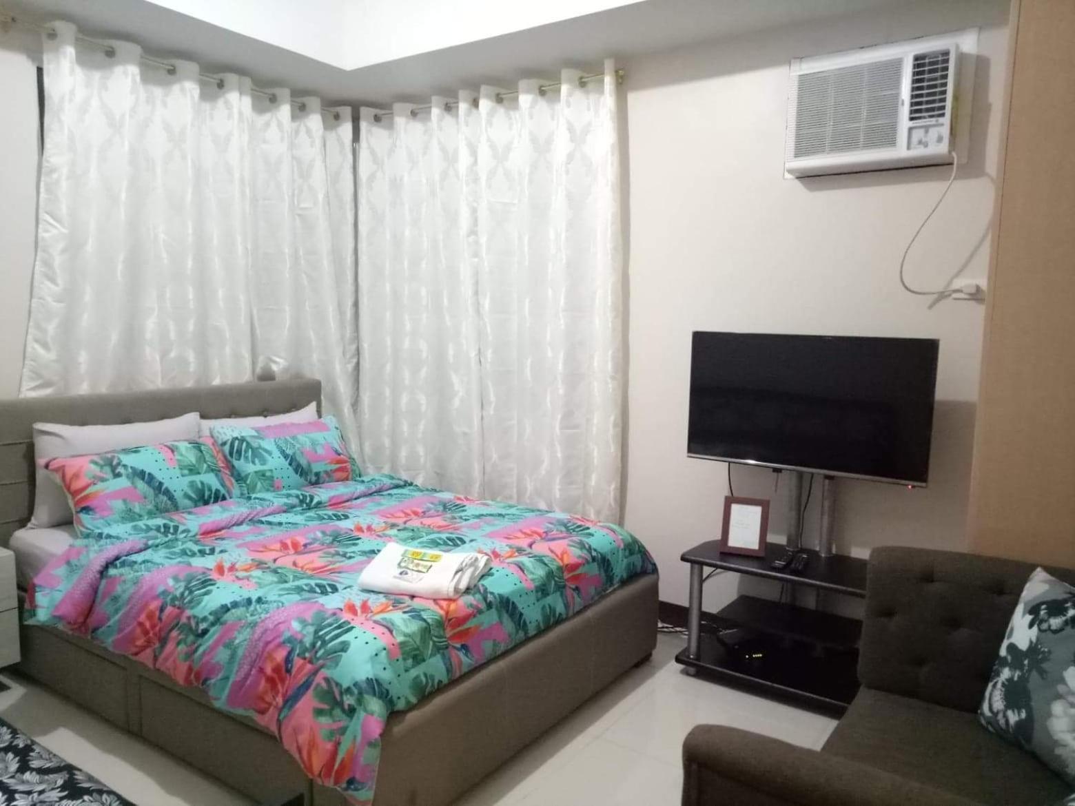 Newport City Condo Near Manila Airport Terminal 3 Room photo